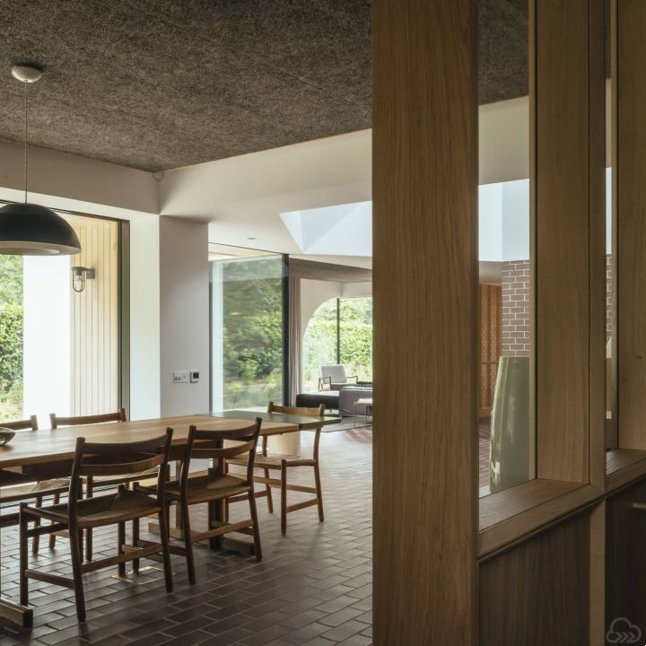 Gallery 10